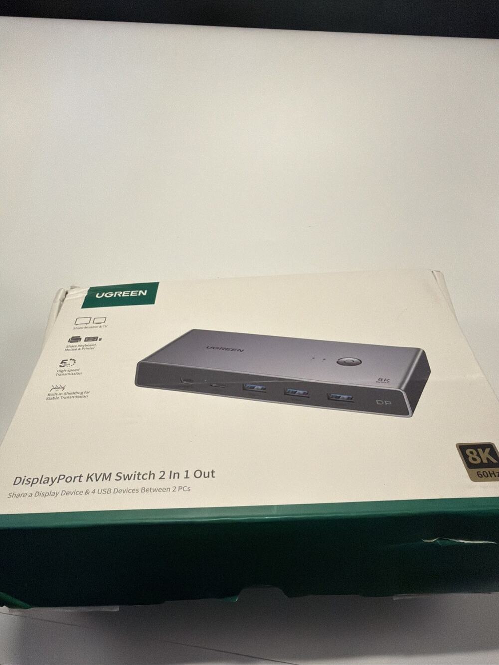 UGREEN DISPLAYPORT KVM SWITCH 2 IN 1 OUT DP1.4 with 4 USB 3.0 Ports TV PC 8K